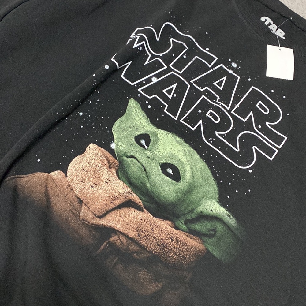 Brand new baby yoda lounge tshirt